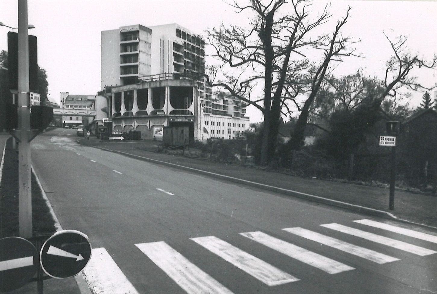 8Fi457 - Photographie, années 80. Coll. AMC