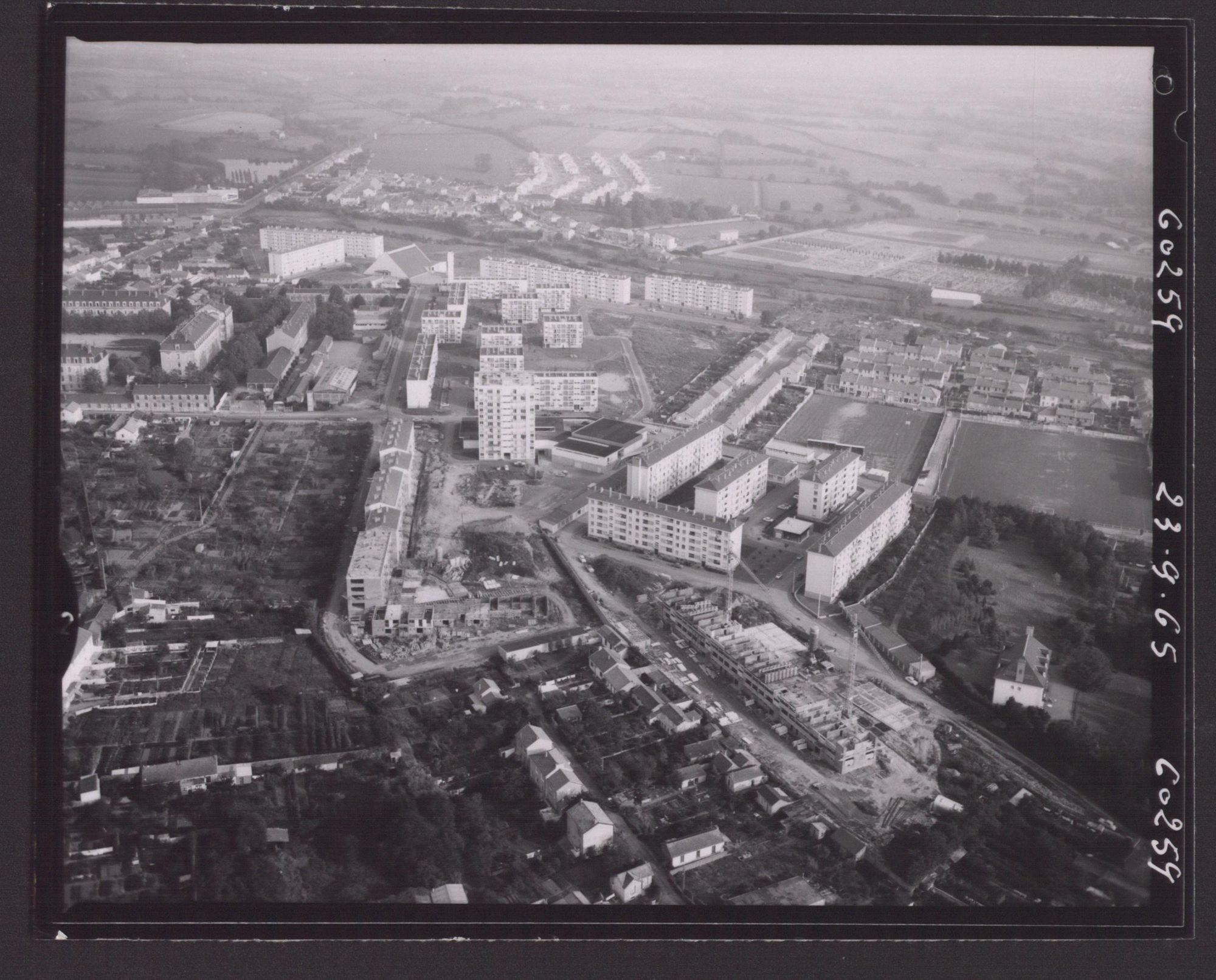 6Fi1162 - Quartier Favreau, 1965. Photographie. Fonds photographique de la Ville. Coll. AMC
