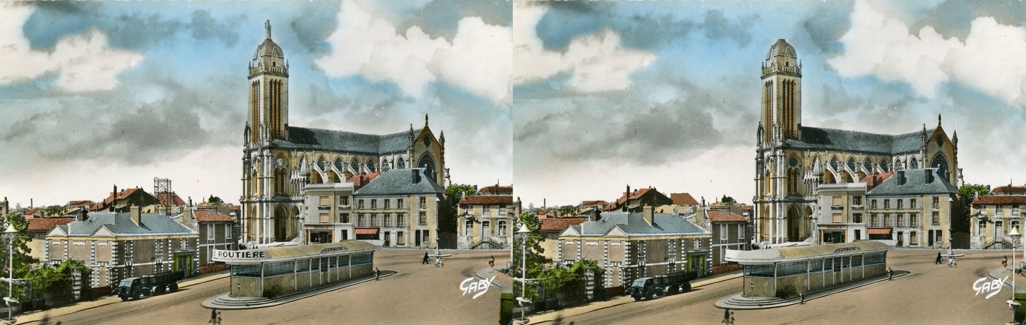 2 photos de l'église Saint-Pierre