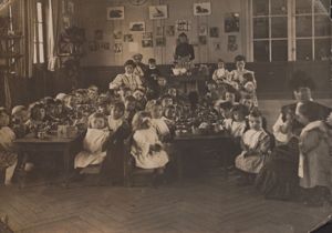 1R23 - Cantine de l'école du Paradis, 1907