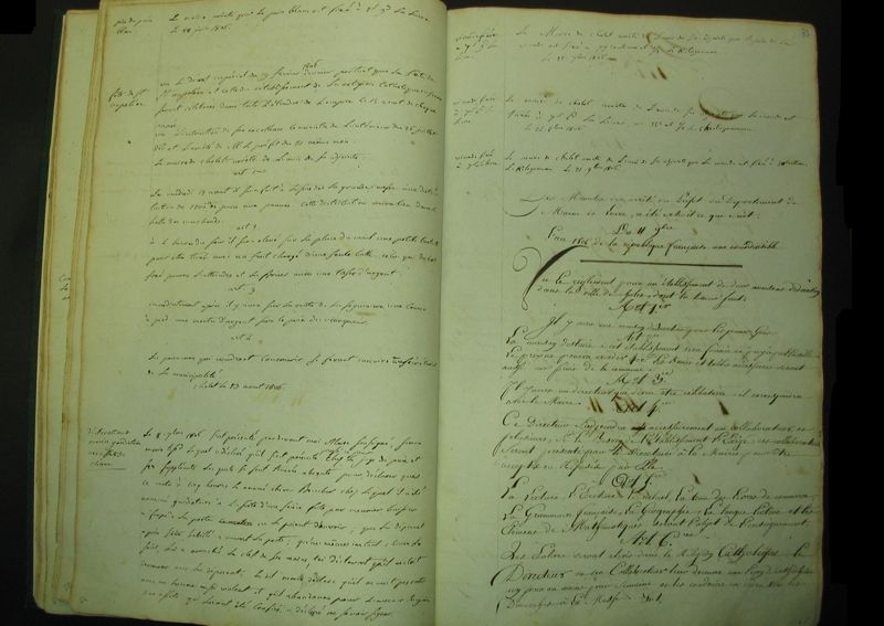 1D2 - Registre des délibérations du Conseil municipal portant le règlement de l'établissement de deux maisons d'éducation dans la ville de Cholet, 11 novembre 1806. Coll. AMC