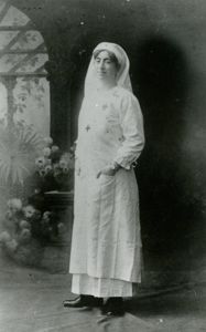 21Fi933 -  Une infirmière choletaise, 1914-1918