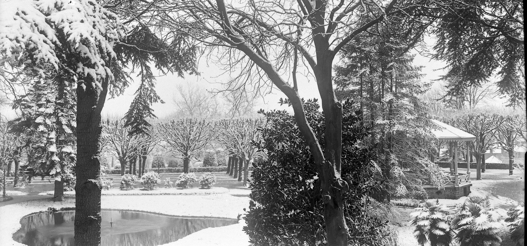 PDV6_13 - Jardin du Mail, vers 1920