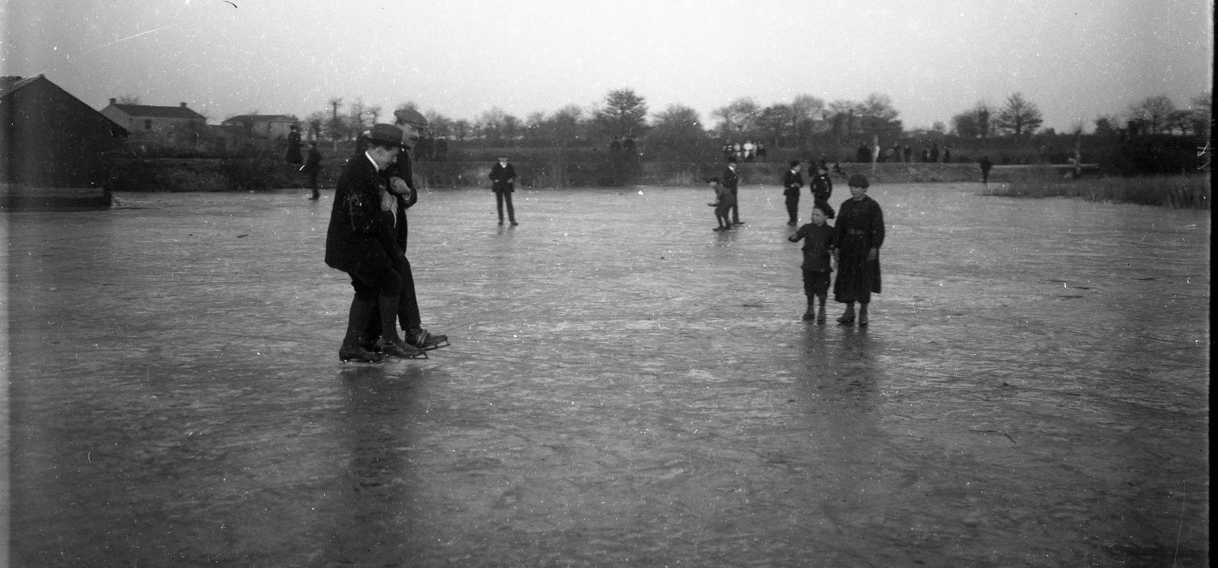 PDV-35 - Sur la glace, s.d.