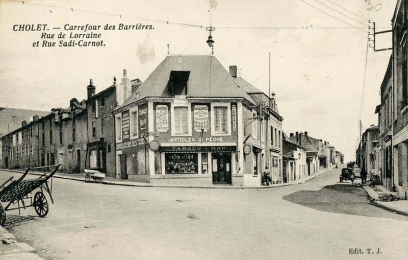 8Fi405 - Bureau de Tabac des Barrières, rue Sadi Carnot, années 30-40. Coll. AMC