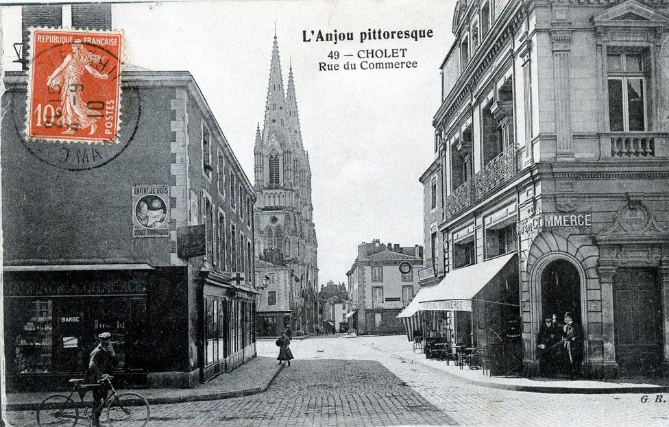 8Fi3009 - Le café du commerce, 1912. Coll. AMC