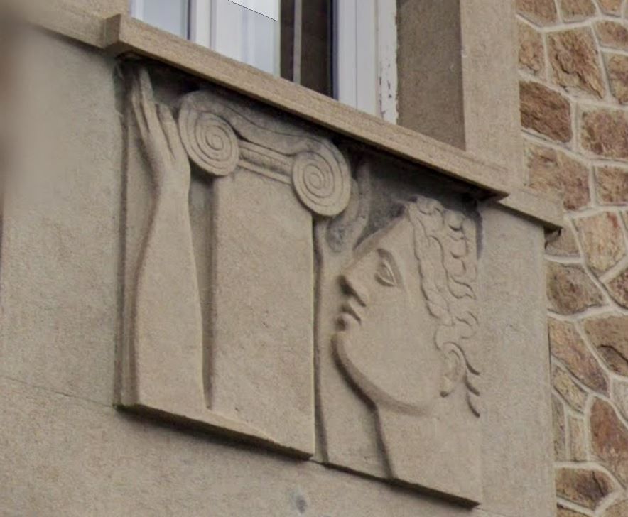 Insolite - L'architecture du monde, rue de Verdun