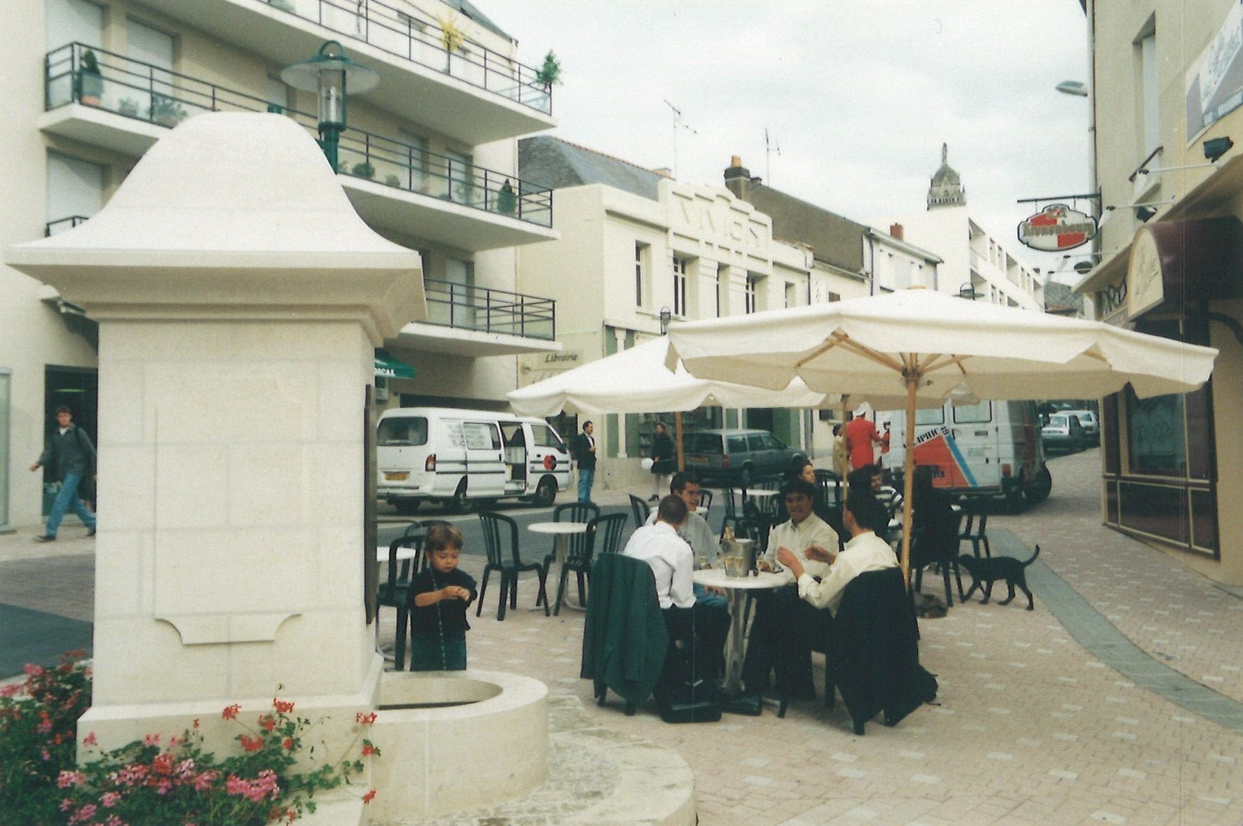Insolite - Les fontaines du Puits de l'Aire